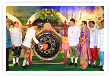ภาพประเพณีลอยกระทงตามรอยอารยธรรมพื้นถิ่นโบราณตำนานเมืองสระยายโสม อ.อู่ทอง เมื่อวันที่ ๑๐ พฤศจิกายน ๒๕๕๔ 