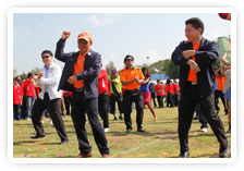 องค์การบริหารส่วนจังหวัดสุพรรณบุรี ดำเนินการจัดการแข่งขันกีฬา อบจ.สุพรรณบุรี รวมใจกำนัน – ผู้ใหญ่บ้าน ครั้งที่ ๕ ประจำปี ๒๕๕๕ ในระหว่างวันที่ ๒๐–๒๓ พฤศจิกายน ๒๕๕๕ 
