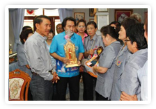 ภาพ..อวยพรปีใหม่ ๒๕๕๖ นายก อบจ.สุพรรณบุรี 