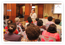 ภาพ..โครงการพัฒนาการมีส่วนร่วมของประชาชนในการส่งเสริมการท่องเที่ยว ภายในจังหวัดสุพรรณบุรี อำเภอด่านช้าง รุ่นที่ ๓  เมื่อวันที่ ๒๒ กุมภาพันธ์ ๒๕๕๖ ณ ศาลาการเปรียญวัดแค อ.เมือง จ.สุพรรณบุรี 