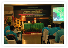 ภาพ..โครงการอบรมเชิงปฏิบัติการเตรียมความพร้อมศักยภาพผู้นำท้องถิ่นสู่ประชาคมอาเซียน ระหว่างวันที่ ๑๙ – ๒๖ มีนาคม ๒๕๕๖ ณ ห้องไพลิน โรงแรมพชร อ.เมืองสุพรรณบุรี  
