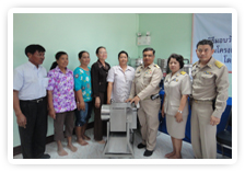 ภาพ..มอบวัสดุโครงการส่งเสริมวิสาหกิจชุมชนจังหวัดสุพรรณบุรี  เมื่อวันที่ ๒๕ มีนาคม ๒๕๕๖ ณ สำนักงานเกษตรอำเภอศรีประจันต์,สำนักงานเกษตรอำเภอสามชุก และสำนักงานเกษตรอำเภออู่ทอง