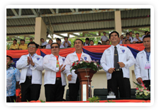 ภาพ..พิธิเปิดโครงการแข่งขันฟุตบอล อบจ.สุพรรณบุรีมัธยมลีกส์ ครั้งที่ ๑ ประจำปี ๒๕๕๖ วันที่ ๑๔ มิถุนายน ณ สนามโรงเรียนกรรณสูตรศึกษาลัย อ.เมืองฯ จ.สุพรรณบุรี