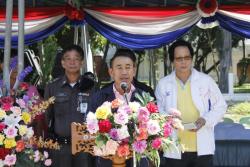 ภาพ..พิธีเปิดโครงการแข่งขันกีฬานักเรียนอำเภอดอนเจดีย์ ประจำปี ๒๕๕๖ ในวันที่ ๑ กรกฎาคม ๒๕๕๖              ณ สนามกีฬาโรงเรียนอนุบาลพระบรมราชานุสรณ์ดอนเจดีย์ อำเภอดอนเจดีย์