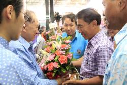 ภาพ..ร่วมอวยพรวันคล้ายวันเกิด ฯพณฯ จองชัย  เที่ยงธรรม  เมื่อวันที่ ๒๓ ตุลาคม ๒๕๕๖ ณ บ้านเที่ยงธรรม  ตำบลบ้านกล้วย อำเภอศรีประจันต์