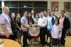 ภาพ..โรงเรียนสุพรรณบุรีปัญญานุกูล อวยพรปีใหม่ ๒๕๕๗ นายก อบจ.สุพรรณบุรี และผู้ประสานงาน อบจ.สุพรรณบุรี ในวันที่ ๓๐ มกราคม ๒๕๕๗