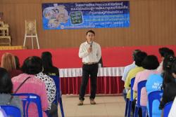 ภาพ..โครงการพัฒนากระบวนการเรียนรู้แบบมีส่วนร่วมสู่การพัฒนาชุมชนที่เข้มแข็งด้านเศรษฐกิจพอเพียง รุ่นที่ ๑ ประจำปีงบประมาณ ๒๕๕๗ เมื่อวันที่ ๒๘ กุมภาพันธ์ ๒๕๕๗ ณ หอประชุมอำเภอสองพี่น้อง
