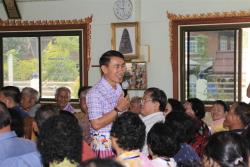 ภาพ..โครงการพัฒนาการมีส่วนร่วมของประชาชนในการส่งเสริมการท่องเที่ยวภายในจังหวัดสุพรรณบุรี รุ่นที่ ๑๘ อำเภออู่ทอง เมื่อวันที่ ๖ มีนาคม ๒๕๕๗  ณ ศาลาการเปรียญวัดบ้านสูตร อำเภอบางปลาม้า
