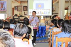 ภาพ..โครงการพัฒนาการมีส่วนร่วมของประชาชนในการส่งเสริมการท่องเที่ยวภายในจังหวัดสุพรรณบุรี รุ่นที่ ๒๑ อำเภอสองพี่น้อง เมื่อวันที่ ๑๓ มีนาคม ๒๕๕๗  ณ ศาลาการเปรียญวัดบ้านสูตร อำเภอบางปลาม้า