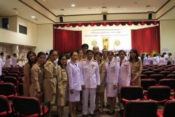 ภาพ..งานพระราชพิธีถวายราชสักการะวันฉัตรมงคล ประจำปี ๒๕๕๗ เมื่อวันที่ ๕ พฤษภาคม ๒๕๕๗ ณ ห้องประชุมอาชาสีหมอก ศาลากลางจังหวัดสุพรรณบุรี