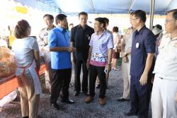 ภาพ..โครงการ อบจ.พบประชาชน ณ ศาลาการเปรียญวัดตีนเป็ด อำเภอเมืองสุพรรณบุรี  เมื่อวันที่ ๒๑ พฤษภาคม ๒๕๕๗