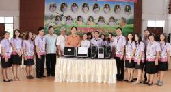ภาพ..พิธีมอบครุภัณฑ์คอมพิวเตอร์แก่ โรงเรียนวัดวังคัน โรงเรียนบ้านหนองยาว โรงเรียนบ้านทุ่งนาตาปิ่น และโรงเรียนบ้านรังงาม อำเภอด่านช้าง เมื่อวันที่ 5 มิถุนายน 2557 ณ หอประชุม อบจ.สุพรรณบุรี