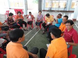 ภาพ..โครงการพัฒนากระบวนการเรียนรู้แบบมีส่วนร่วมสู่การพัฒนาชุมชนที่เข้มแข็ง ด้านเศรษฐกิจพอเพียง รุ่นที่ ๑๓ ประจำปีงบประมาณ ๒๕๕๗ เมื่อวันที่ ๒๐ สิงหาคม ๒๕๕๗ ณ ศาลาประชาคมตลาดท่าช้าง อำเภอเดิมบางนางบวช