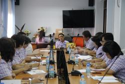 ภาพ..ประชุมหัวหน้าส่วนราชการองค์การบริหารส่วนจังหวัดสุพรรณบุรี ประจำสัปดาห์ที่ ๑ เดือนกันยายน เมื่อวันที่ ๔ กันยายน ๒๕๕๗ ณ ห้องประชุมหน้าห้องนายก อบจ.สุพรรณบุรี 