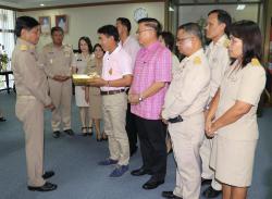 ภาพ..ร่วมอวยพรวันคล้ายวันเกิดผู้ว่าราชการจังหวัดสุพรรณบุรี ในวันที่ ๒๗ ตุลาคม ๒๕๕๗ ณ ห้องปฏิบัติงานผู้ว่าราชการจังหวัดสุพรรณบุรี ศาลากลางจังหวัดสุพรรณบุรี 