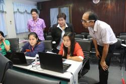 ภาพ..โครงการฝึกอบรมเชิงปฏิบัติการระบบบัญชีคอมพิวเตอร์ (e-LAAS) สำหรับบุคลากร ขององค์การบริหารส่วนจังหวัดสุพรรณบุรี เมื่อวันที่ ๗ พฤศจิกายน ๒๕๕๗ ณ ห้องประชุมสภา อบจ.สุพรรณบุรี 