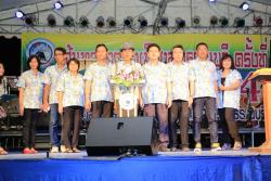 ภาพ..โครงการเส้นทางลูกทุ่งเมืองสุพรรณบุรี ครั้งที่ ๔ เมื่อวันที่ ๑๐ พฤศจิกายน ๒๕๕๗ ณ วัดลาดสิงห์ ตำบลบ้านสระ อำเภอสามชุก