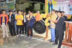 ภาพ..โครงการแข่งขันกีฬา อบจ.สุพรรณบุรี “ลานวัดลานกีฬา ต้านยาเสพติด” ครั้งที่ ๑๘ ประจำปี ๒๕๕๘ เมื่อวันที่ ๑๒ มกราคม ๒๕๕๘ ณ สนามกีฬาโรงเรียนวัดดอนไร่ อำเภอสามชุก จังหวัดสุพรรณบุรี