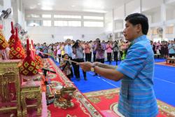 ร่วมเป็นเกียรติงานวันครู ครั้งที่ ๕๙ ประจำปี ๒๕๕๘ และงานพบปะสังสรรค์ครู เขต ๓  เมื่อวันที่ ๑๖ มกราคม ๒๕๕๘ ณ หอประชุมอำเภอเดิมบางนางบวช