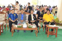 งานส่งเสริมเกียรติยศศักดิ์ศรีครู วันครูประจำปี พ.ศ. ๒๕๕๘ สำนักงานเขตพื้นที่การศึกษามัธยมศึกษา เขต ๙ สุพรรณบุรี เมื่อวันที่ ๑๖ มกราคม ๒๕๕๘ ณ หอประชุมโรงเรียนกรรณสูตศึกษาลัย อำเภอเมืองสุพรรณบุรี