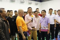 ภาพ..ประชาสัมพันธ์ “ทีม อบจ.สุพรรณบุรี ชนะเลิศการแข่งขันตะกร้อชิงชนะเลิศแห่งประเทศไทย ชิงถ้วยพระราชทานสมเด็จพระบรมโอรสาธิราช สยามมกุฎราชกุมาร” เมื่อวันที่ ๒๖ กุมภาพันธ์ ๒๕๕๘ ณ สถาบันการพลศึกษา วิทยาเขตสุพรรณบุรี