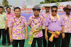 ภาพ..โครงการสืบสานประเพณีสงกรานต์และวันผู้สูงอายุแห่งชาติ ประจำปี ๒๕๕๘ ตำบลหนองกระทุ่ม  เมื่อวันที่ ๑๘ เมษายน ๒๕๕๘ ณ วัดหนองกระทุ่ม ตำบลหนองกระทุ่ม อำเภอเดิมบางนางบวช