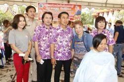 ภาพ..โครงการ อบจ.พบประชาชน เมื่อวันที่ ๒๓ เมษายน ๒๕๕๘  ณ วัดสังฆจายเถร ตำบลสวนแตง อำเภอเมืองสุพรรณบุรี