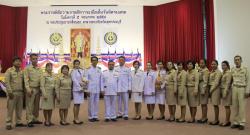 ภาพ..งานพระราชพิธีถวายราชสักการะเนื่องในวันฉัตรมงคล ประจำปี ๒๕๕๘ เมื่อวันที่ ๕ พฤษภาคม ๒๕๕๘ ณ ห้องประชุมอาชาสีหมอก ศาลากลางจังหวัดสุพรรณบุรี 