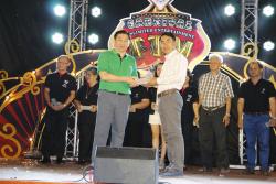 ภาพ..กิจกรรมสร้างความสัมพันธ์ผู้ประกอบการค้ายาสูบเขตตลาดจังหวัดสุพรรณบุรี  เมื่อวันที่ ๒๙ พฤษภาคม ๒๕๕๘ ณ ห้องเลิศธานี คอนเวนชั่นฮอลล์ โรงแรมเลิศธานี