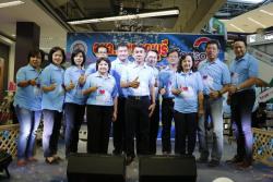 ภาพ..พิธีเปิดโครงการส่งเสริมกิจกรรมเด็กและเยาวชน อบจ.สุพรรณบุรี “Smart Kids Show Season ๒”  การประกวดร้องเพลงเพื่อแม่ I Love My Mom Singing Contest  เมื่อวันที่ ๑๒ สิงหาคม ๒๕๕๘ ณ ห้างสรรพสินค้า โรบินสัน ไลฟ์สไตล์เซ็นเตอร์ สุพรรณบุรี