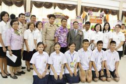 ภาพ..งานประเมินสภาพจริงสำนักงานเขตพื้นที่การศึกษามัธยมศึกษา เขต ๙ เพื่อรับรางวัลระบบการดูแลช่วยเหลือนักเรียน ปีการศึกษา ๒๕๕๘ เมื่อวันที่ ๑๐ สิงหาคม ๒๕๕๘ ณ อาคารอเนกประสงค์ โรงเรียนสงวนหญิง อำเภอเมืองสุพรรณบุรี