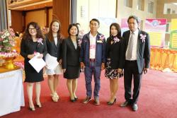 ภาพ..การประชุมเพื่อระดมความคิดเห็นโดยใช้เทคนิคการสนทนากลุ่ม (Focus Group) เรื่องการจัดการศึกษาเพื่อการมีงานทำ เมื่อวันที่ ๕ กันยายน ๒๕๕๘ ณ โรงแรมศรีอู่ทอง อำเภอเมืองสุพรรณบุรี 
