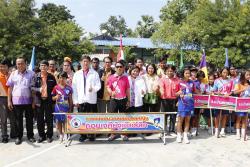 ภาพ..พิธีปิดโครงการแข่งขันกีฬาวอลเลย์บอลเยาวชนหญิง อบจ.สุพรรณบุรี “ดอนเจดีย์จูเนียร์ลีก”  ระดับประถมศึกษา ครั้งที่ ๑ ประจำปี ๒๕๕๘  เมื่อวันที่ ๑๙ กันยายน ๒๕๕๘ ณ สนามกีฬาโรงเรียนบ้านทะเลบก อำเภอดอนเจดีย์