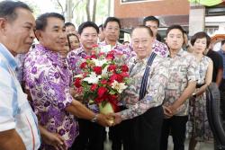 ภาพ..ร่วมอวยพรวันคล้ายวันเกิด ฯพณฯ จองชัย  เที่ยงธรรม  เมื่อวันที่ ๒๓ ตุลาคม ๒๕๕๘ ณ บ้านเที่ยงธรรม ตำบลบ้านกล้วย อำเภอศรีประจันต์
