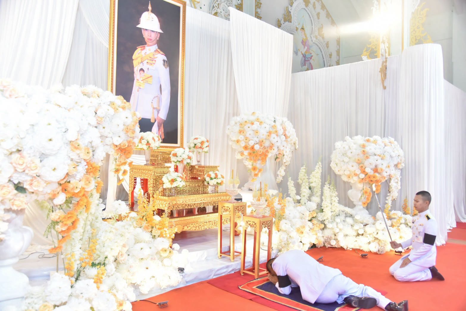 องค์การบริหารส่วนจังหวัดสุพรรณบุรี ร่วมพิธีบำเพ็ญกุศลและทำบุญตักบาตร ในวาระครบ 100 วัน (สตมวาร) แห่งการสิ้นพระชนม์ ถวายเป็นพระกุศลแด่ สมเด็จพระเจ้าลูกเธอ เจ้าฟ้าพัชรกิติยาภา นเรนทิราเทพยวดี กรมหลวงราชสาริณีสิริพัชร มหาวัชรราชธิดา